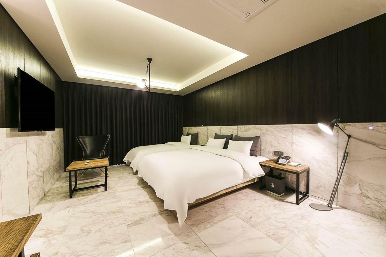 Yeoubi Hotel Ilsan Ni Buitenkant foto