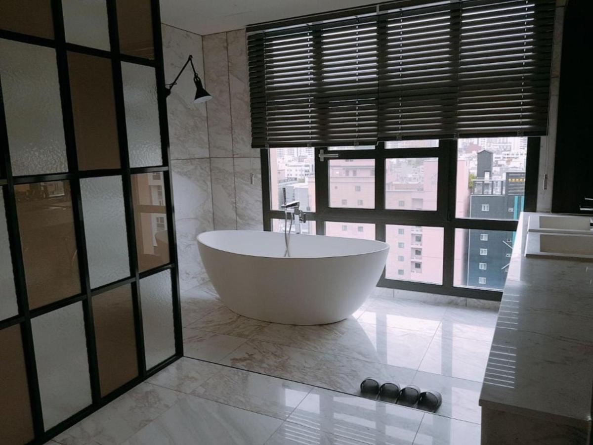 Yeoubi Hotel Ilsan Ni Buitenkant foto