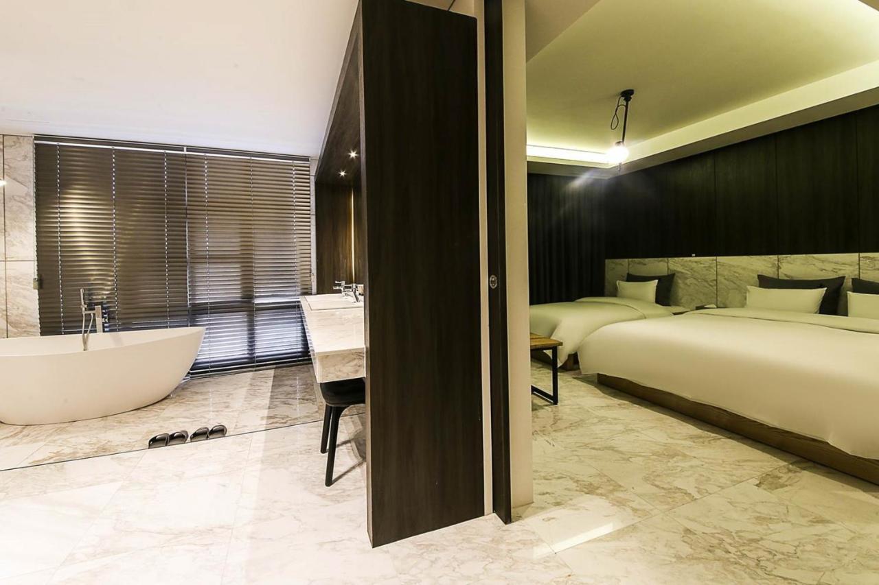 Yeoubi Hotel Ilsan Ni Buitenkant foto