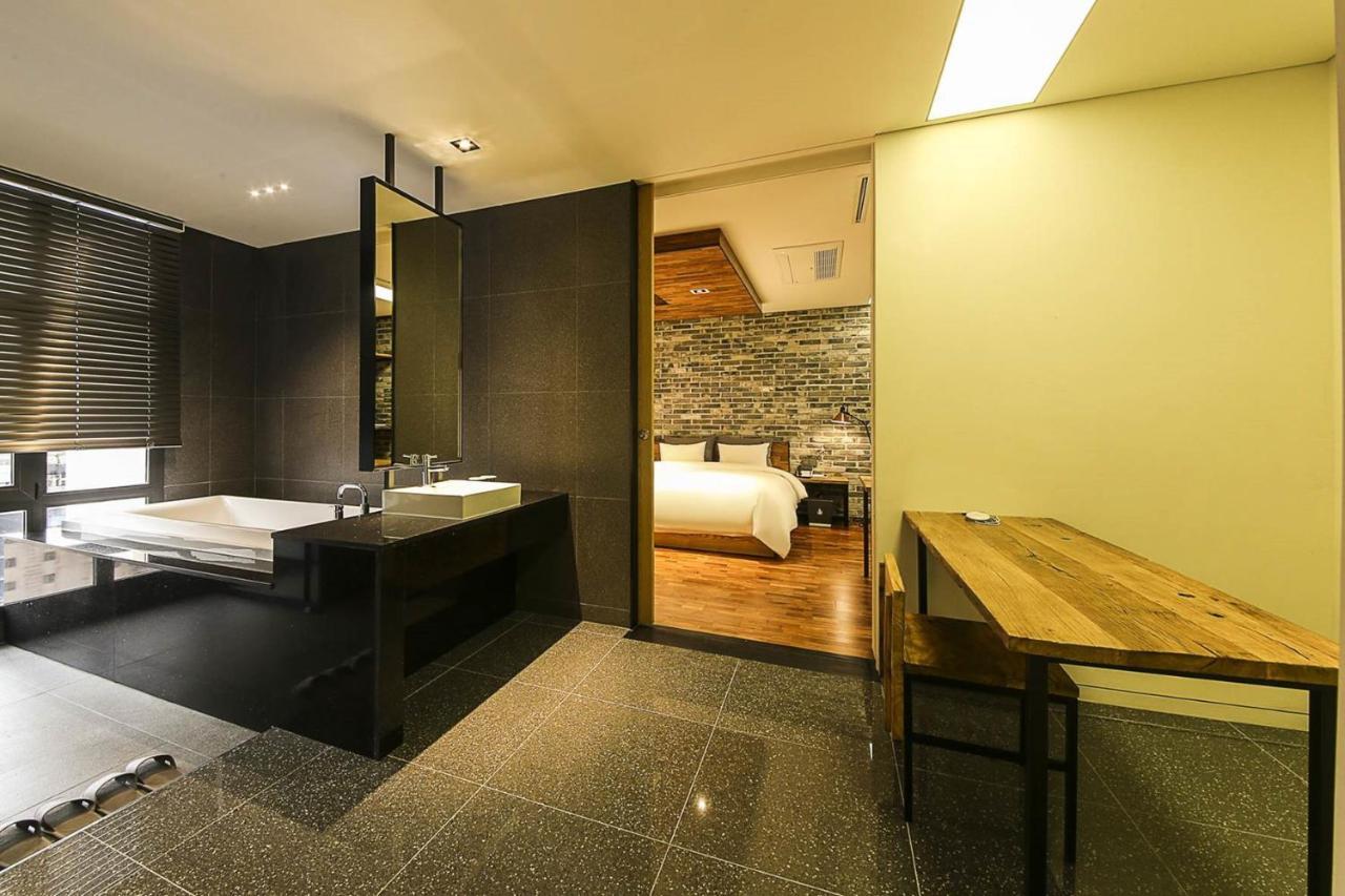 Yeoubi Hotel Ilsan Ni Buitenkant foto